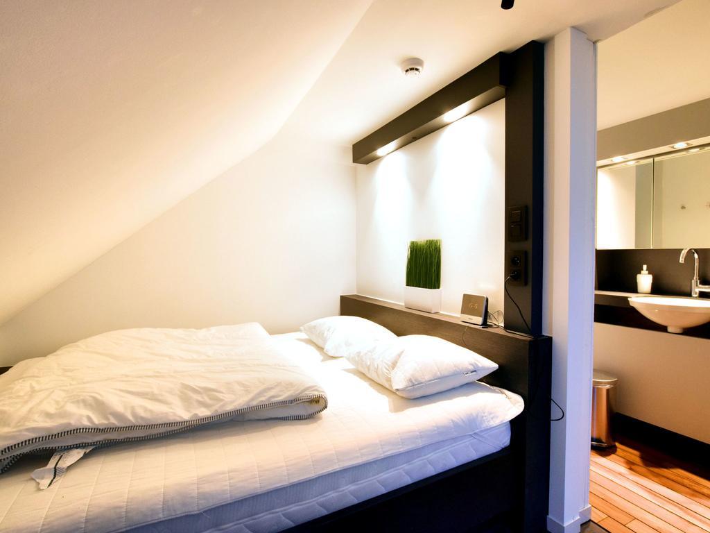 Modern And Cozy Studio In A Former Coach House Robertville Exteriör bild