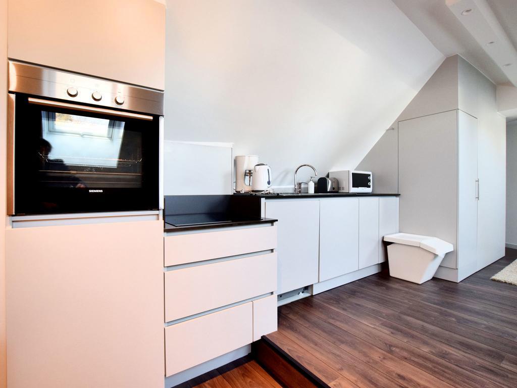 Modern And Cozy Studio In A Former Coach House Robertville Exteriör bild